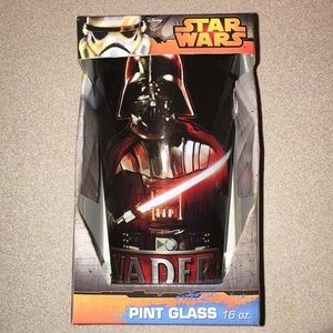 STAR WARS PINT GLASS 16oz COLLECTABLE